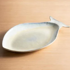 Dori Dourada 17" Serving Dish (nacar)