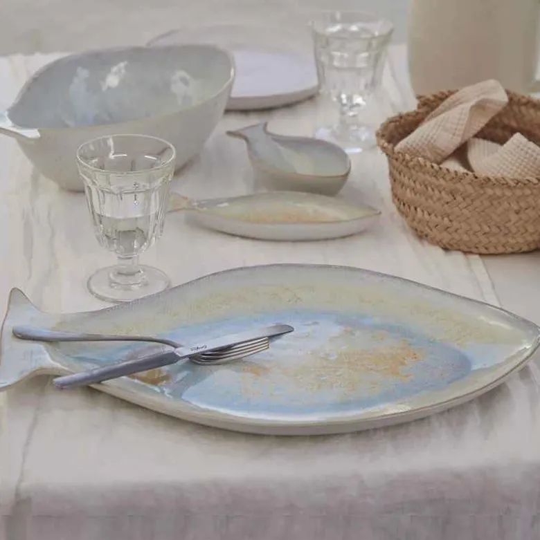 Dori Dourada 17" Serving Dish (nacar)